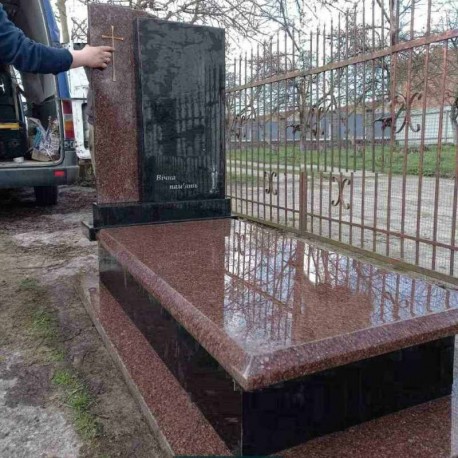 Вироби з каменя Демидівка
