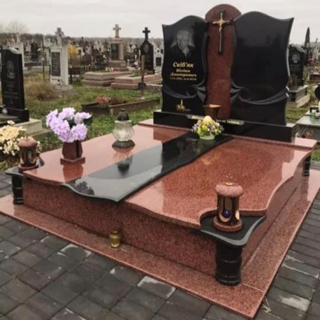 Гранітні вироби від виробника Вараш