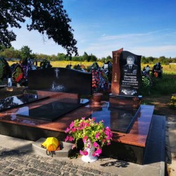 Пам`ятники надгробні з граніту Гранітні вироби Вишневе