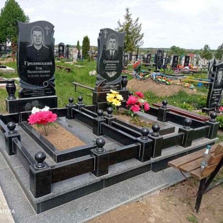 Памятники надгробные в Житомире