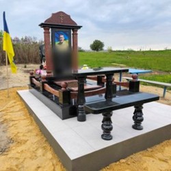 Памятники надгробные гранитные в Николаеве и Николаевской области