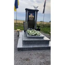 Пам`ятники на могилу з граніту  Іллінці