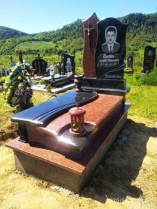 Одинарні пам'ятники