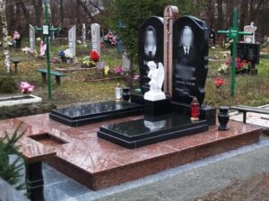 подвійні пам'ятники