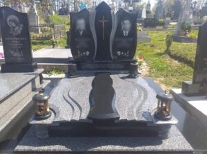 подвійні пам'ятники