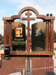 Пам'ятник елітний