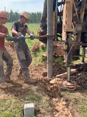 Буріння свердловин на воду в Україні