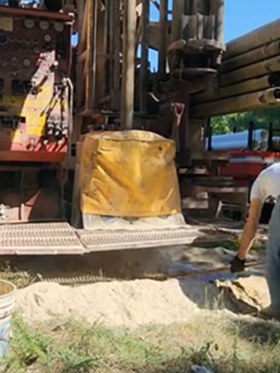 Дніпро Буріння свердловин на воду Бурові роботи
