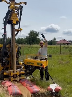 Буріння свердловин на воду Гайворон