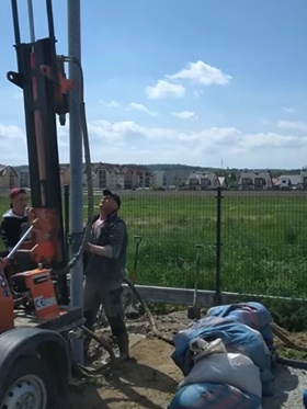 Буріння свердловин на воду Гайворон
