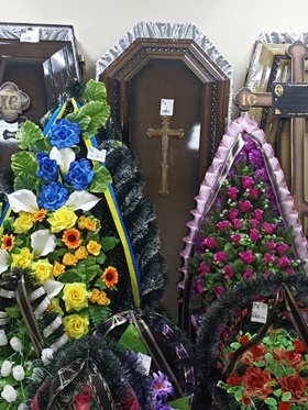 Ритуальные услуги в Чернигове. Похоронные службы Бюро Салоны ритуальных