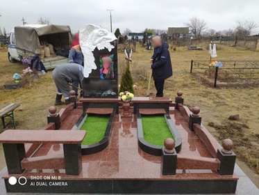Хотин Пам`ятники на могилу