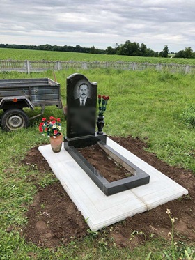 пам'ятники на могилу Чернігів