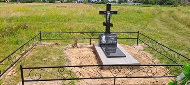 пам'ятники на могилу Чернігів