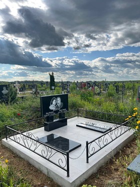 пам'ятники на могилу Чернігів