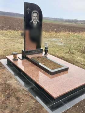 Чернігів Пам'ятники надгробні
