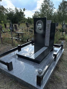 Чернігів Пам'ятники