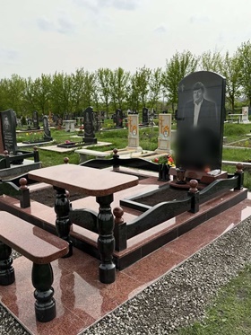 Чернігів Пам'ятники