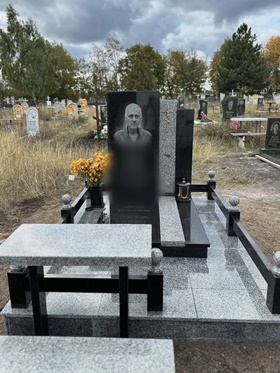 Чернігів Пам'ятники