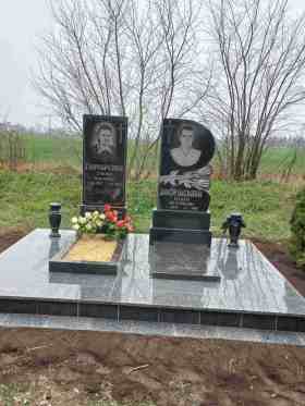 Чернигов Памятники надгробные
