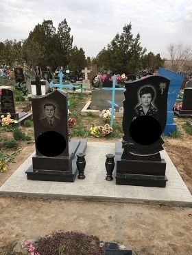 Чернігів Пам'ятники надгробні габро гранітні мармурові бетонні