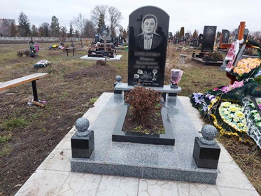 пам'ятники на могилу Тальне