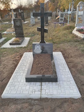 пам'ятники на могилу Тальне