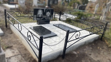 Гранитные памятники на могилу Черкассы