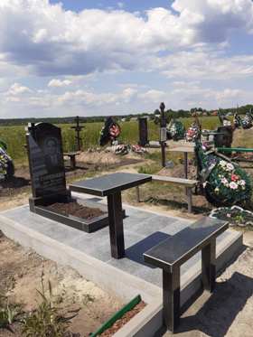 Черкассы Памятники надгробные габбро гранитные мраморные бетонные