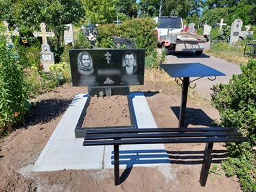 Гранитные памятники на могилу Черкассы