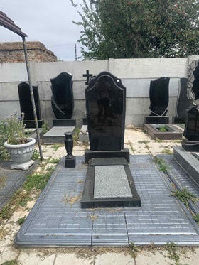 Памятники из гранита на могилу Херсон