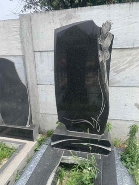 Памятники из гранита на могилу Херсон