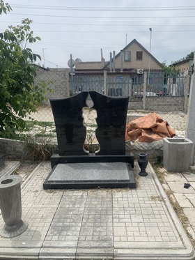 Памятники из гранита на могилу Херсон