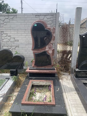Памятники из гранита на могилу Херсон