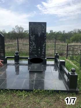 Харків Пам'ятники надгробні габро гранітні мармурові бетонні