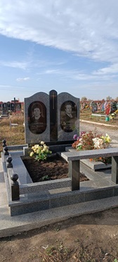 Кам'янець-Подільський Пам`ятники надгробні