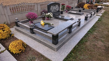 Пам'ятник на могилу з граніту Біла Церква