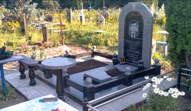 Пам'ятник на могилу з граніту Біла Церква