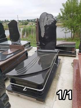 Львів Пам'ятники надгробні габро гранітні мармурові