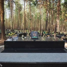 Памятники на могилу надгробные во Львове и Львовской области