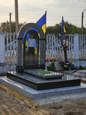 Николаев Памятники габбро гранитные мраморные бетонные Плиты на могилу