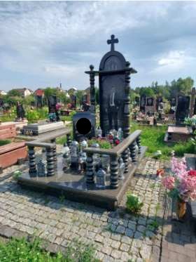Одесса Памятники надгробные габбро гранитные мраморные бетонные