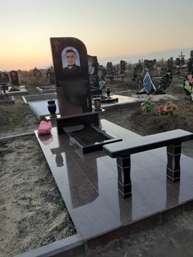 Одесса Памятники надгробные габбро гранитные мраморные бетонные Плиты на могилу