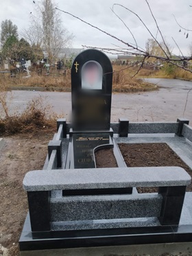 Гранитный памятник на могилу Одесса