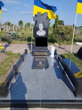 Суми Пам'ятники надгробні