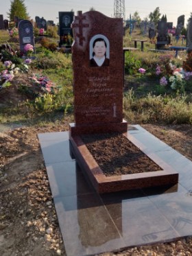 Суми Пам'ятники надгробні