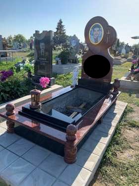 Сумы Памятники надгробные габбро гранитные мраморные бетонные