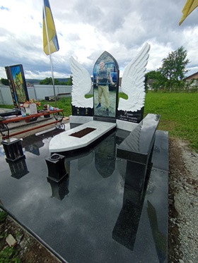 Пам`ятники на могилу Бучач