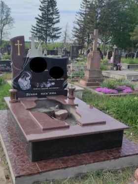 Тернопіль Пам'ятники надгробні