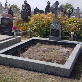 Винница Памятники надгробные